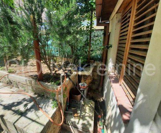 Detached house, Sale, Split, Split