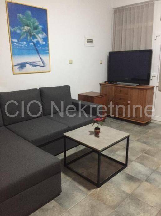 Flat in a building, Sale, Okrug, Okrug Gornji