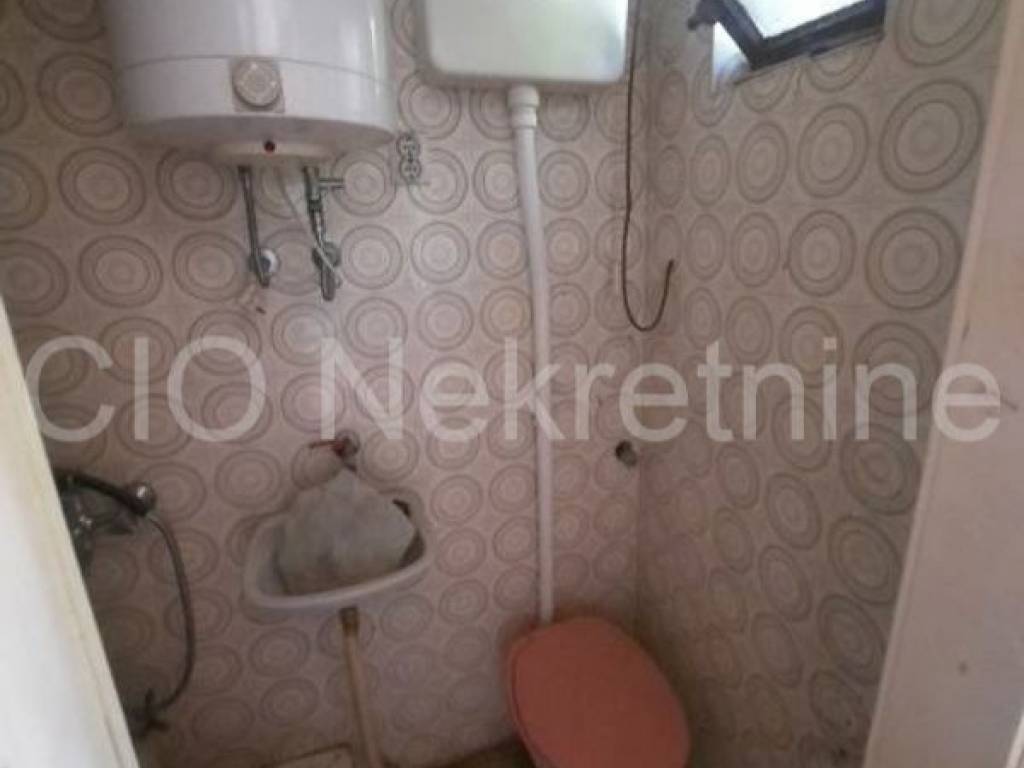 Detached house, Sale, Split, Split