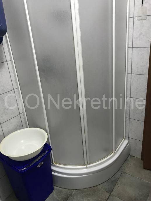 Flat in a building, Sale, Okrug, Okrug Gornji