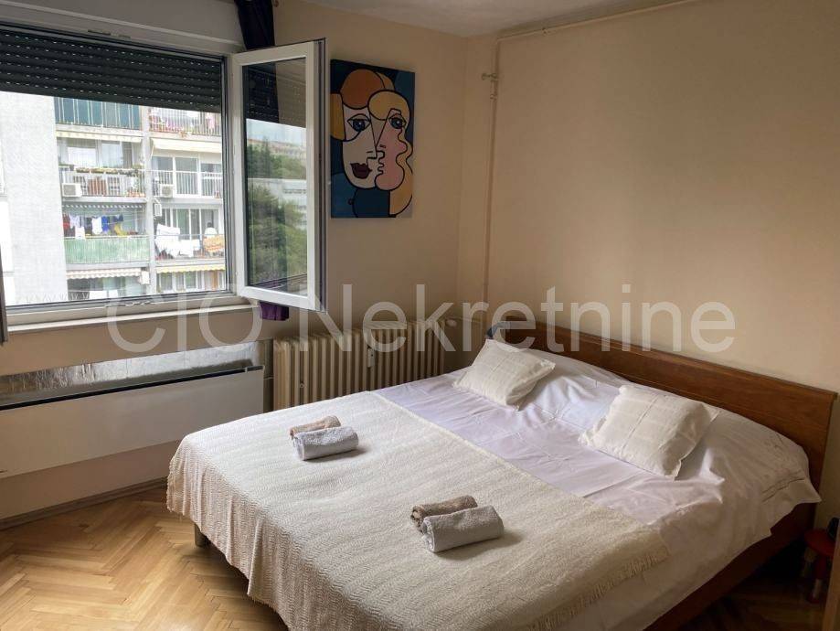 Flat in a building, Sale, Split, Split