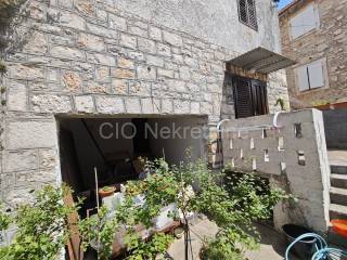 Detached house, Sale, Milna, Milna