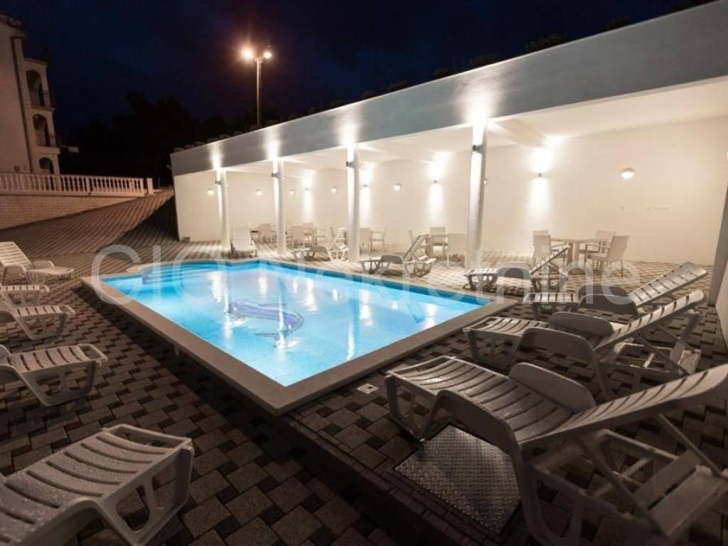 Apartmant house, Sale, Okrug, Okrug Donji