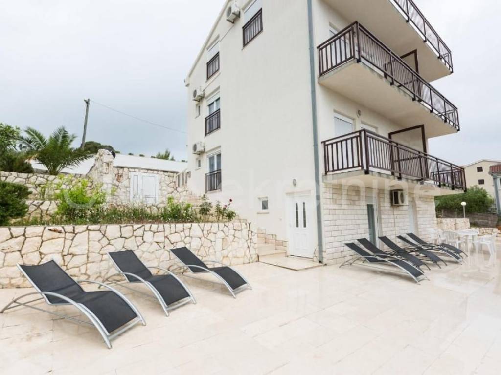 Apartmant house, Sale, Okrug, Okrug Donji