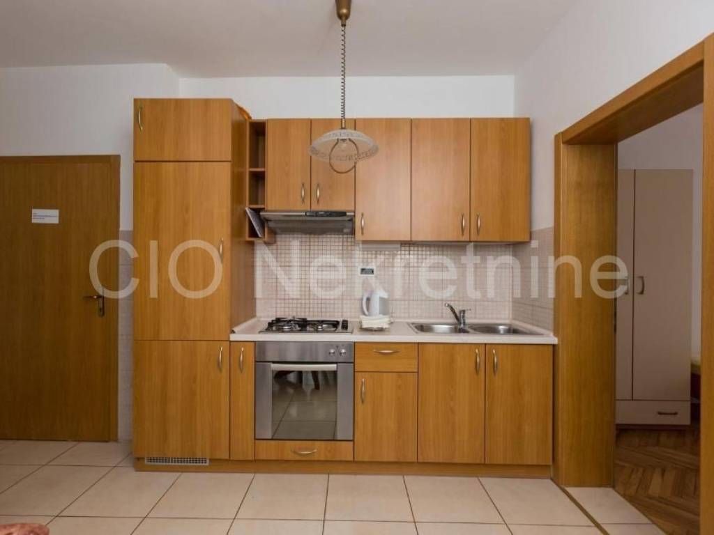 Apartmant house, Sale, Okrug, Okrug Donji