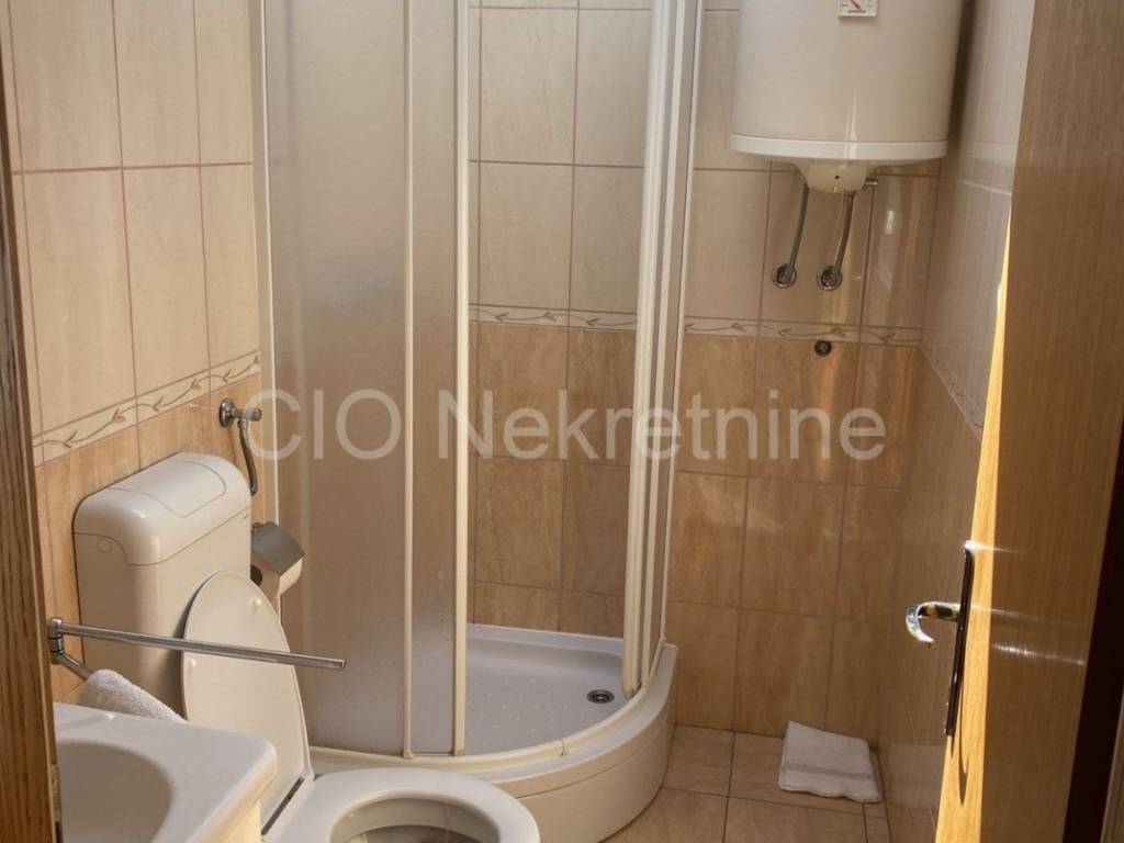 Apartmant house, Sale, Okrug, Okrug Donji