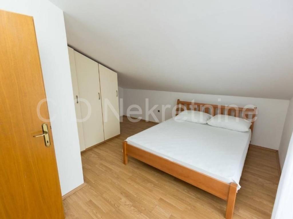 Apartmant house, Sale, Okrug, Okrug Donji