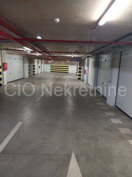 Inner garage space, Rent, Split, Split