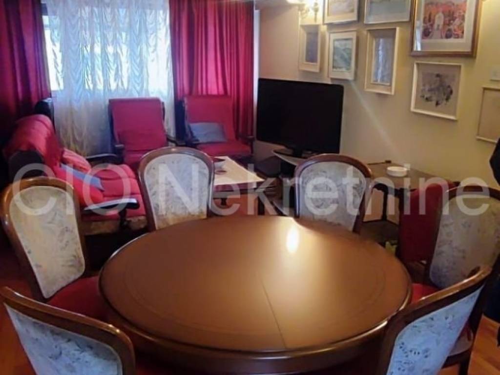 Flat in a building, Sale, Split, Split
