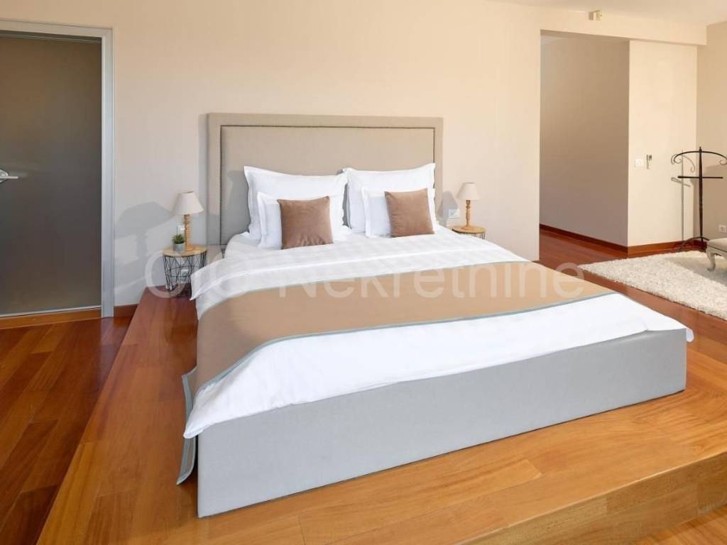 Luxury house, Sale, Split, Split
