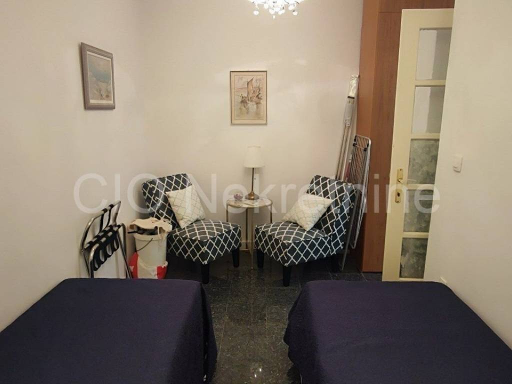 Flat in a building, Sale, Split, Split