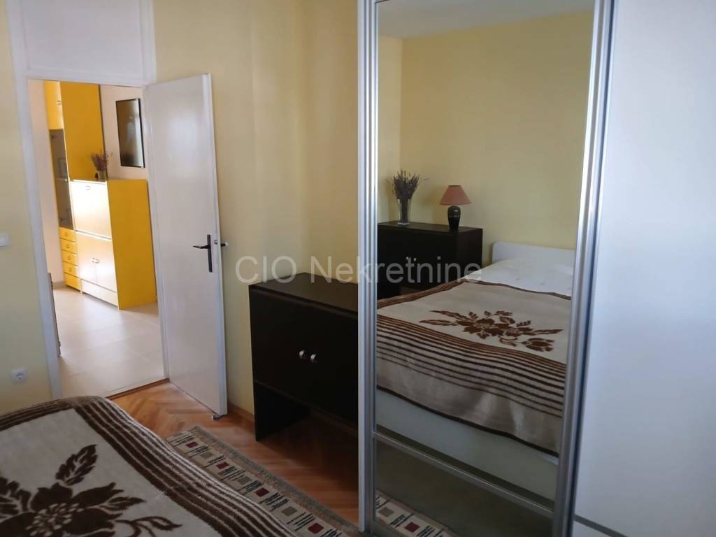 Flat in a building, Sale, Split, Split