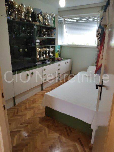 Flat in a building, Sale, Split, Split
