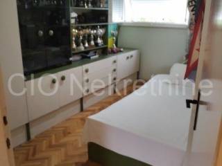 Flat in a building, Sale, Split, Split