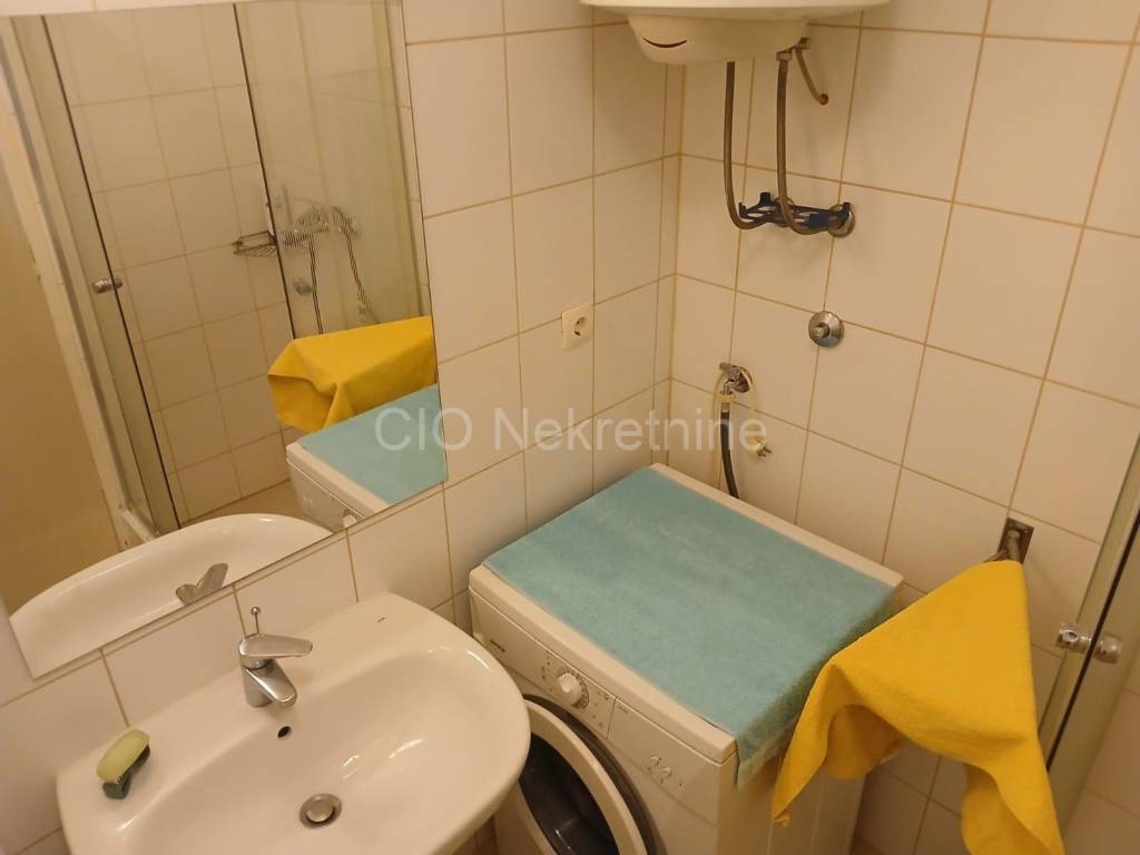 Flat in a building, Sale, Split, Split