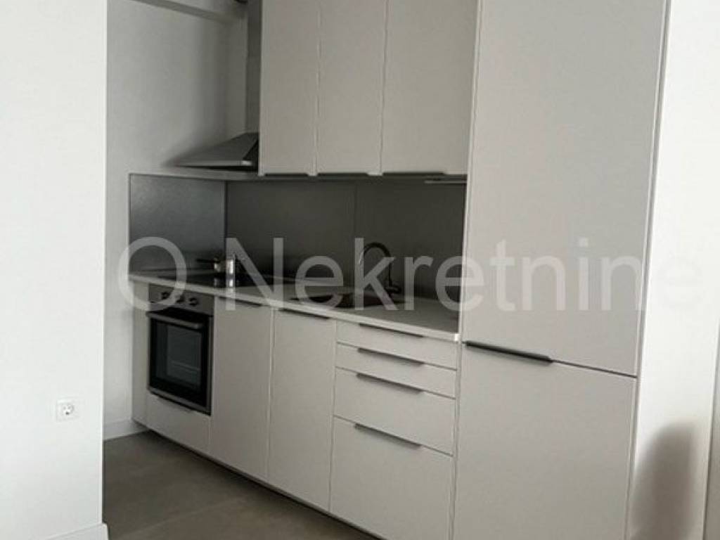Flat in a building, Rent, Split, Split