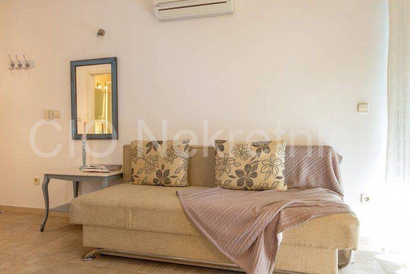 Flat in a house, Sale, Split, Split