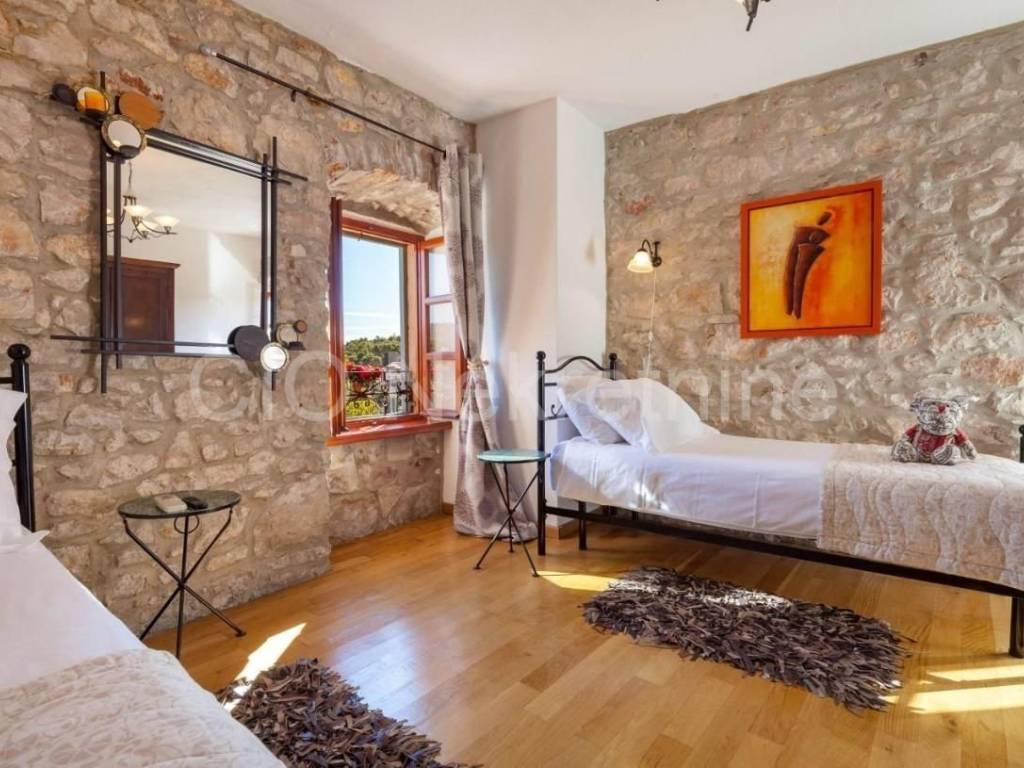Luxury house, Sale, Milna, Milna