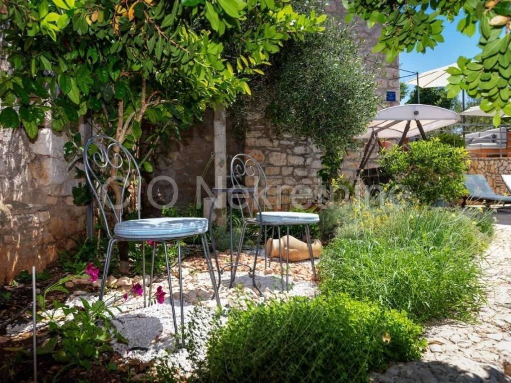 Luxury house, Sale, Milna, Milna