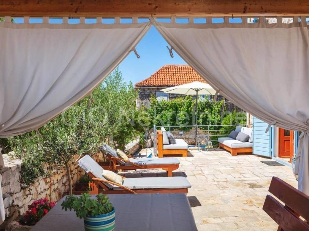 Luxury house, Sale, Milna, Milna