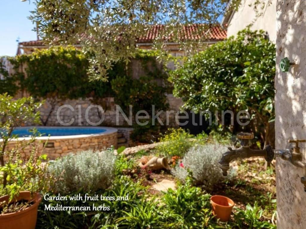 Luxury house, Sale, Milna, Milna