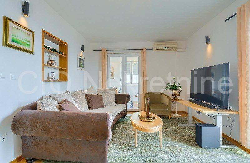 Flat in a house, Rent, Split, Split