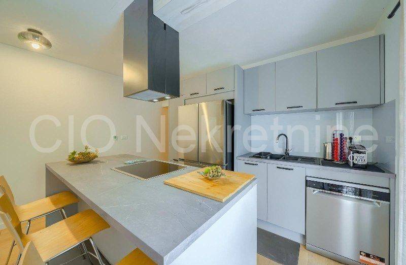 Flat in a house, Rent, Split, Split