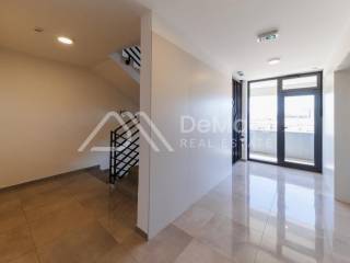 Flat in a building, Sale, Zadar, Zadar