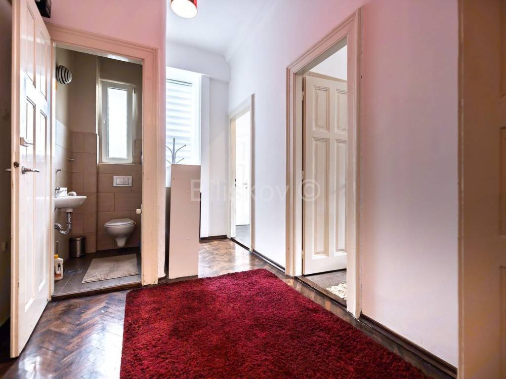 Flat in a building, Sale, Zagreb, Donji Grad