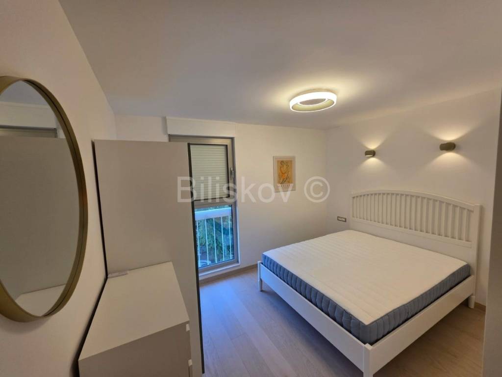 Flat in a building, Rent, Split, Split
