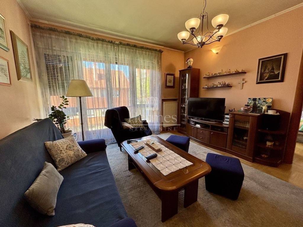Flat in a building, Sale, Zagreb, Maksimir