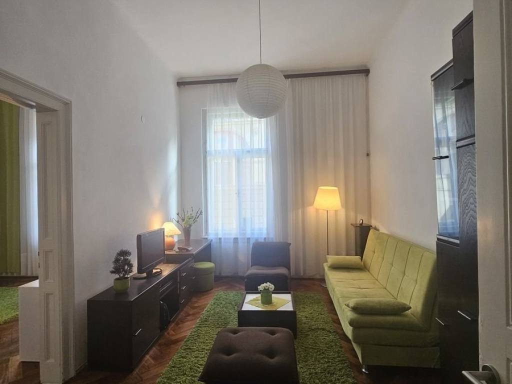 Flat in a building, Rent, Zagreb, Donji Grad