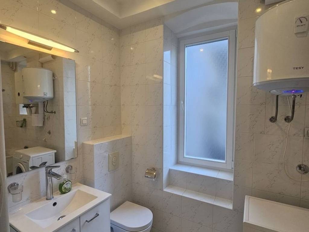 Flat in a building, Rent, Zagreb, Donji Grad