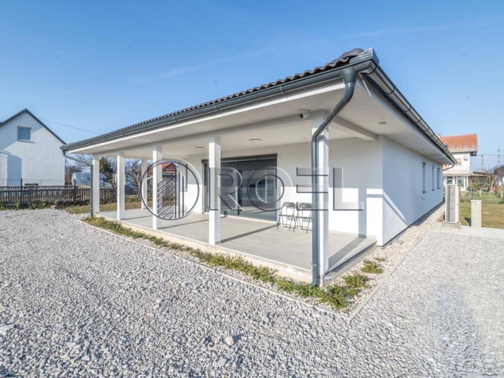 One-storey house, Sale, Zagreb - Okolica, Strmec