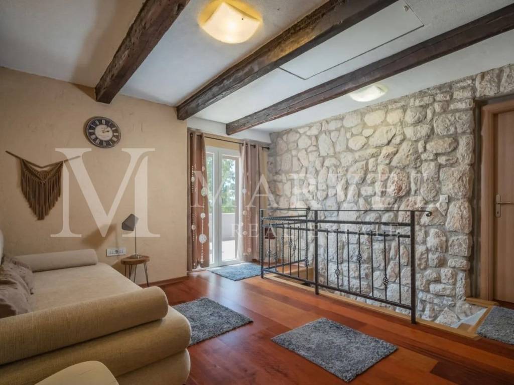 Dvojna kuća, Prodaja, Dobrinj, Kras