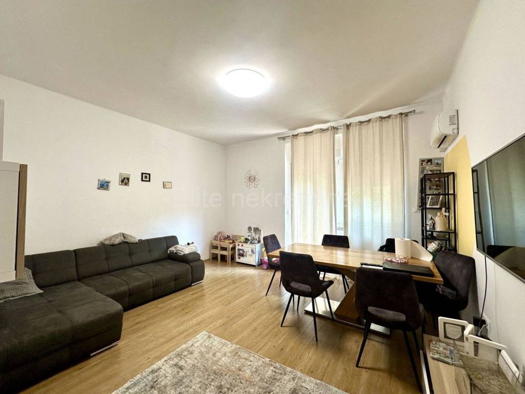 Stan u zgradi, Prodaja, Rijeka, Istok
