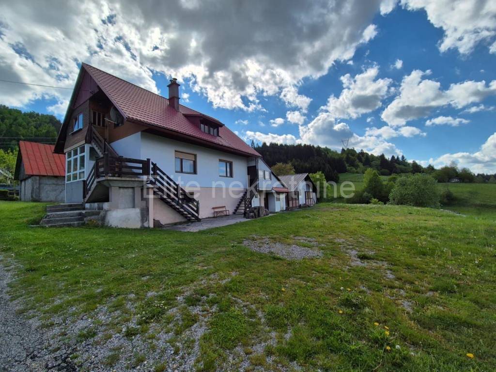 Dvojna kuća, Prodaja, Mrkopalj, Sunger