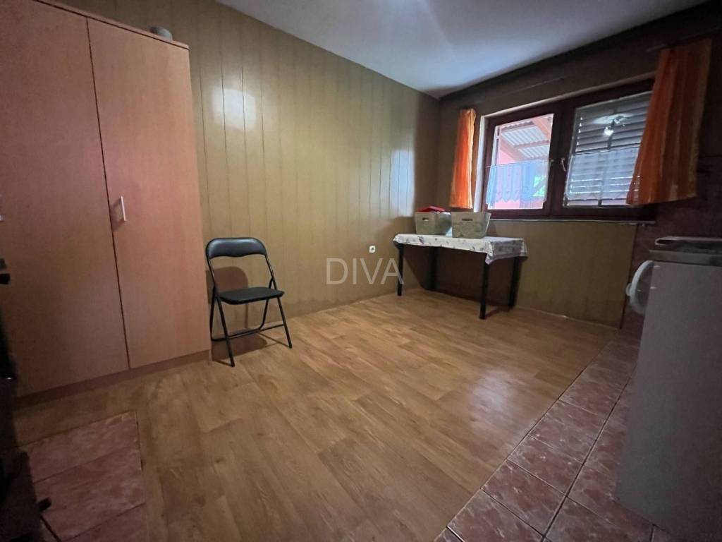 Kuća prizemnica, Prodaja, Podcrkavlje, Podcrkavlje