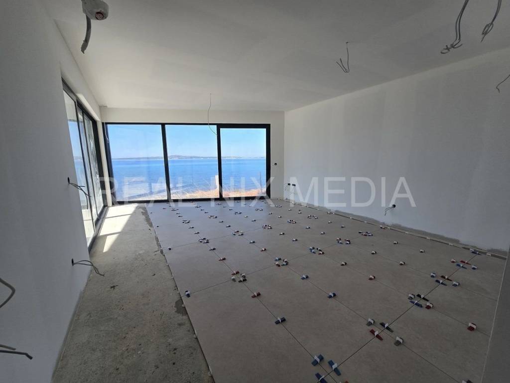 Luksuzni apartman, Prodaja, Privlaka, Privlaka