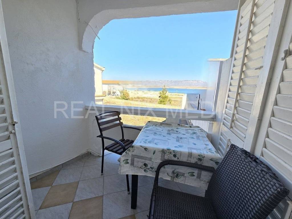 Apartman na moru, Prodaja, Vir, Vir
