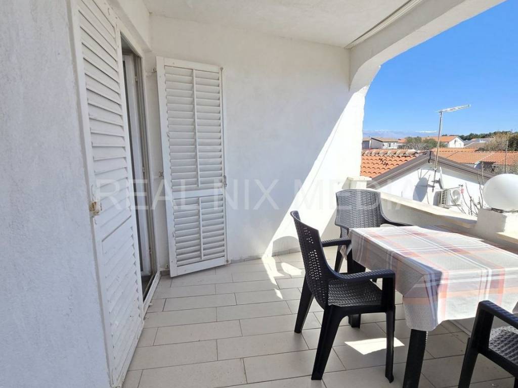 Apartman na moru, Prodaja, Vir, Vir