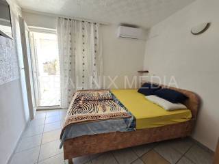 Apartman na moru, Prodaja, Vir, Vir