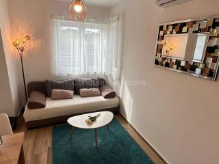 Apartman na moru, Prodaja, Nin, Nin