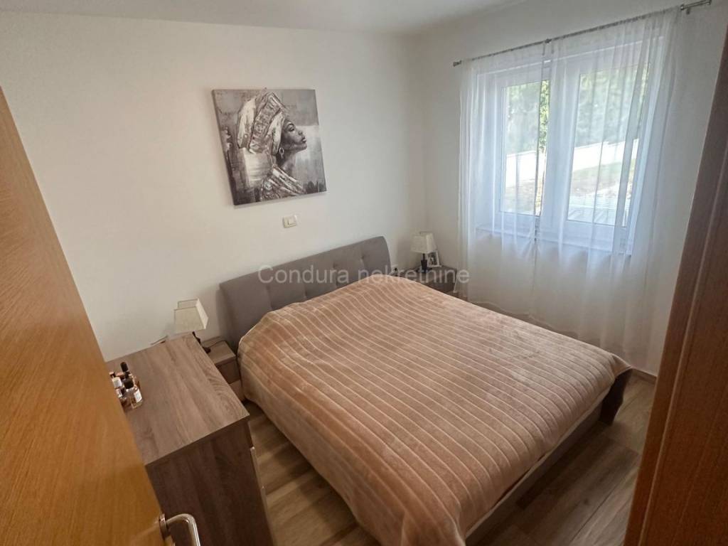 Apartman na moru, Prodaja, Nin, Nin