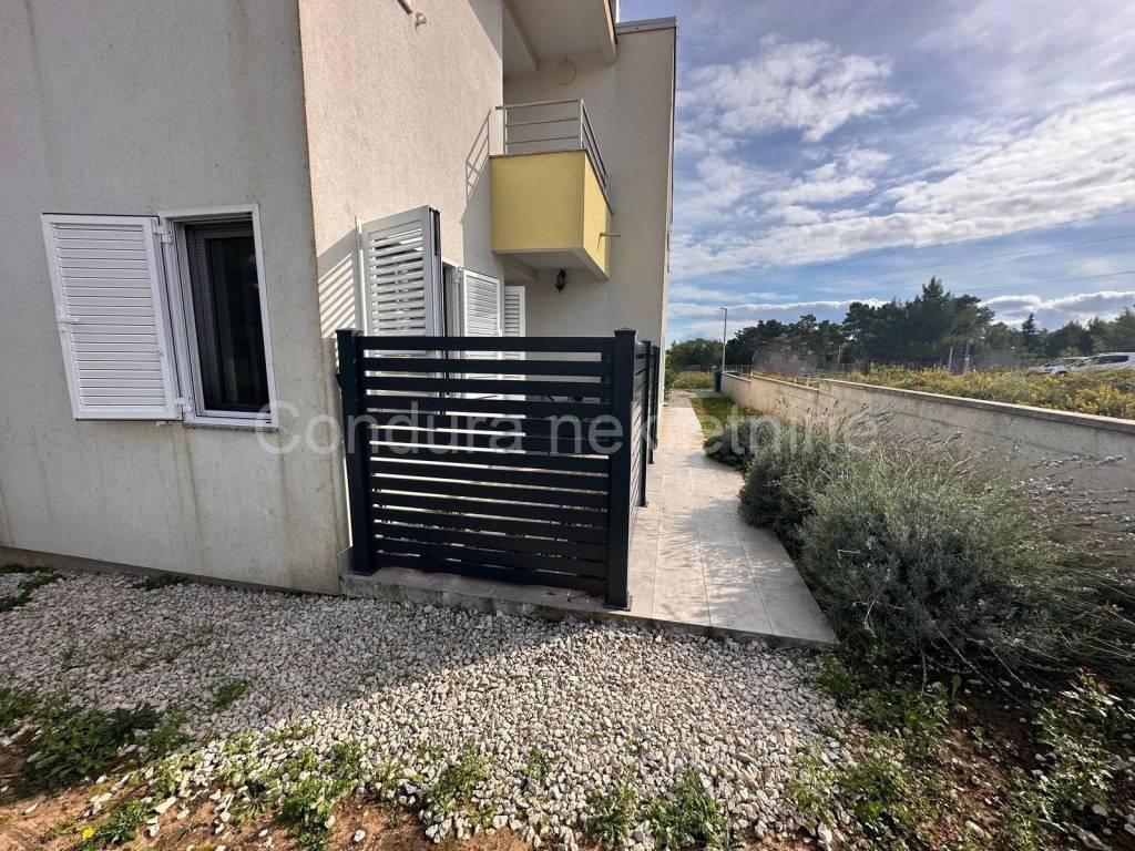 Apartman na moru, Prodaja, Nin, Nin