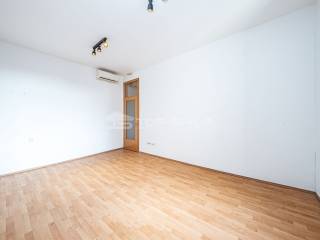 Ured, Najam, Zagreb, Donji Grad