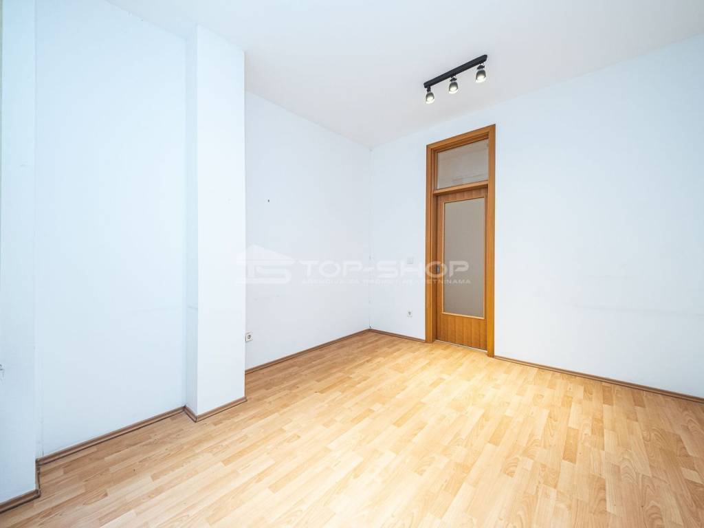 Ured, Najam, Zagreb, Donji Grad