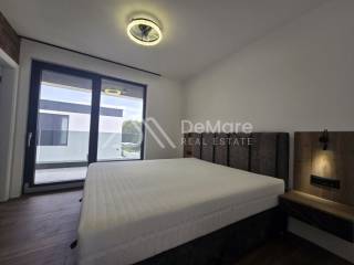 Luksuzna vila, Prodaja, Privlaka, Privlaka
