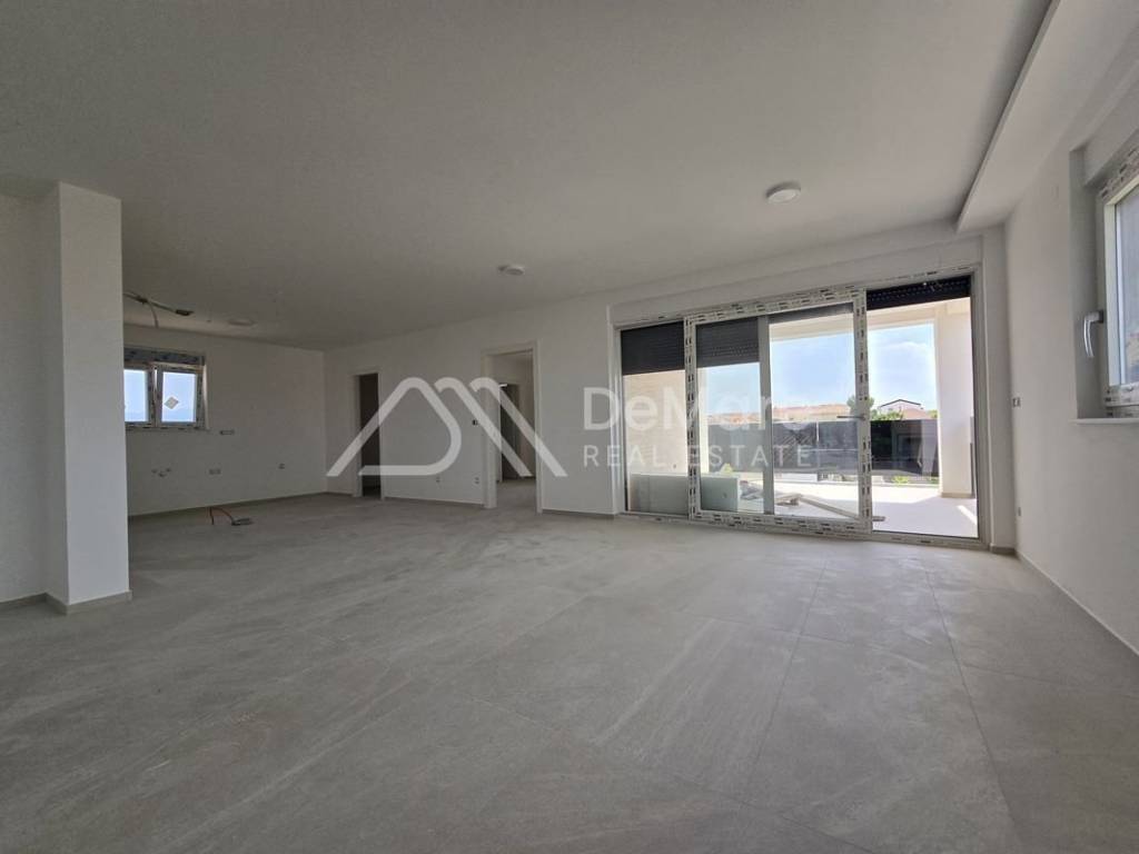Apartman na moru, Prodaja, Privlaka, Privlaka