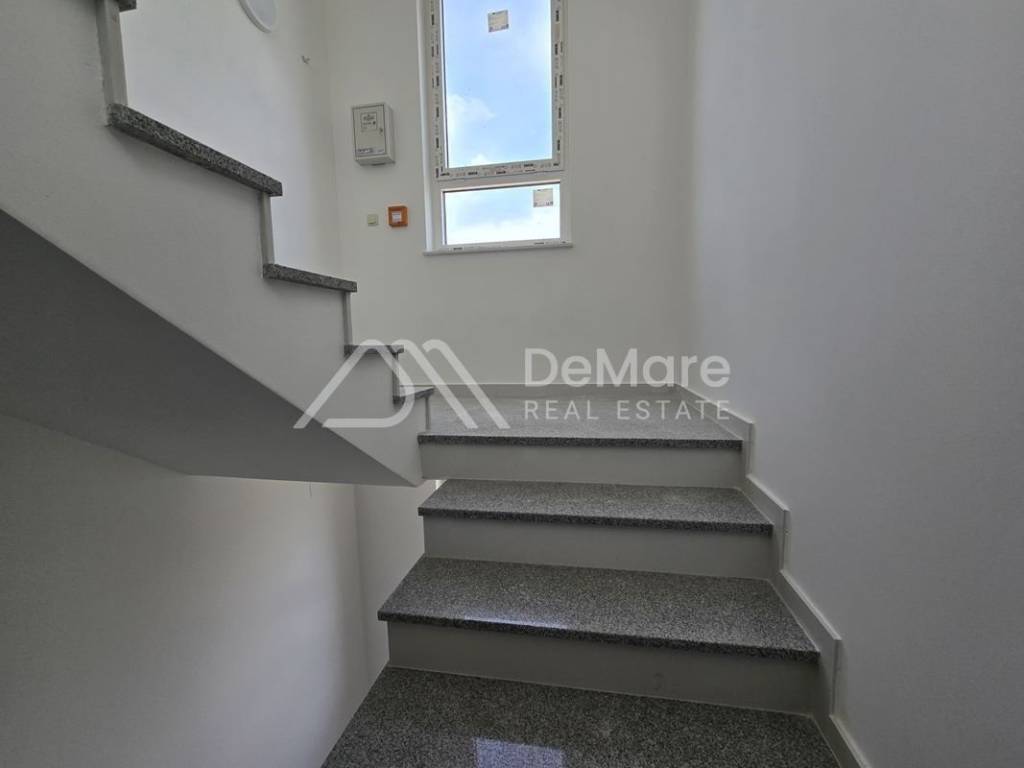 Apartman na moru, Prodaja, Privlaka, Privlaka